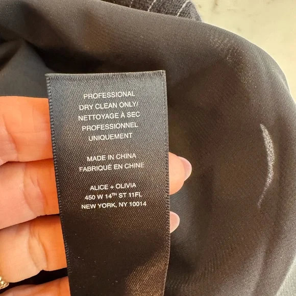 New Alice + Olivia Black Pinstripe Women's Skirt Asymmetrical Faux Wrap Size 12 - Picture 7 of 7